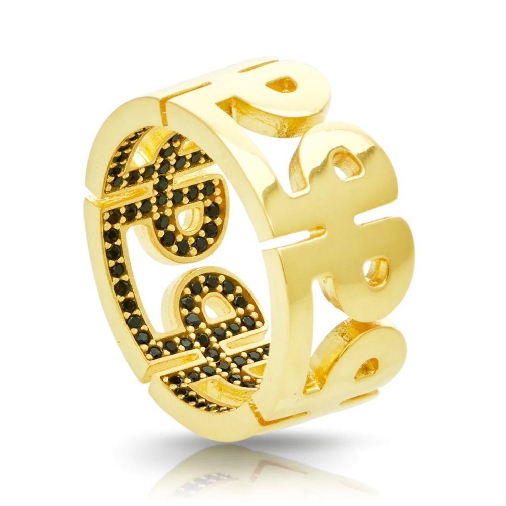 Size 8 Pharaoun by Sergio Andres Signature Band in 22Karat Gold